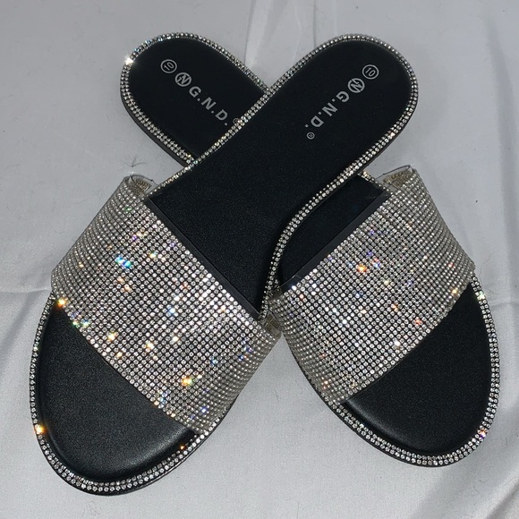 BLACK RHINESTONE SLIDES - Picture 7 of 7
